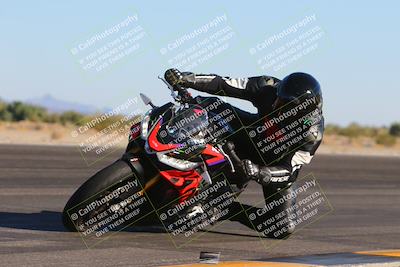 media/Nov-06-2023-Moto Forza (Mon) [[ce023d0744]]/2-Advanced Group/Session 5 (Turn 3 Inside)/